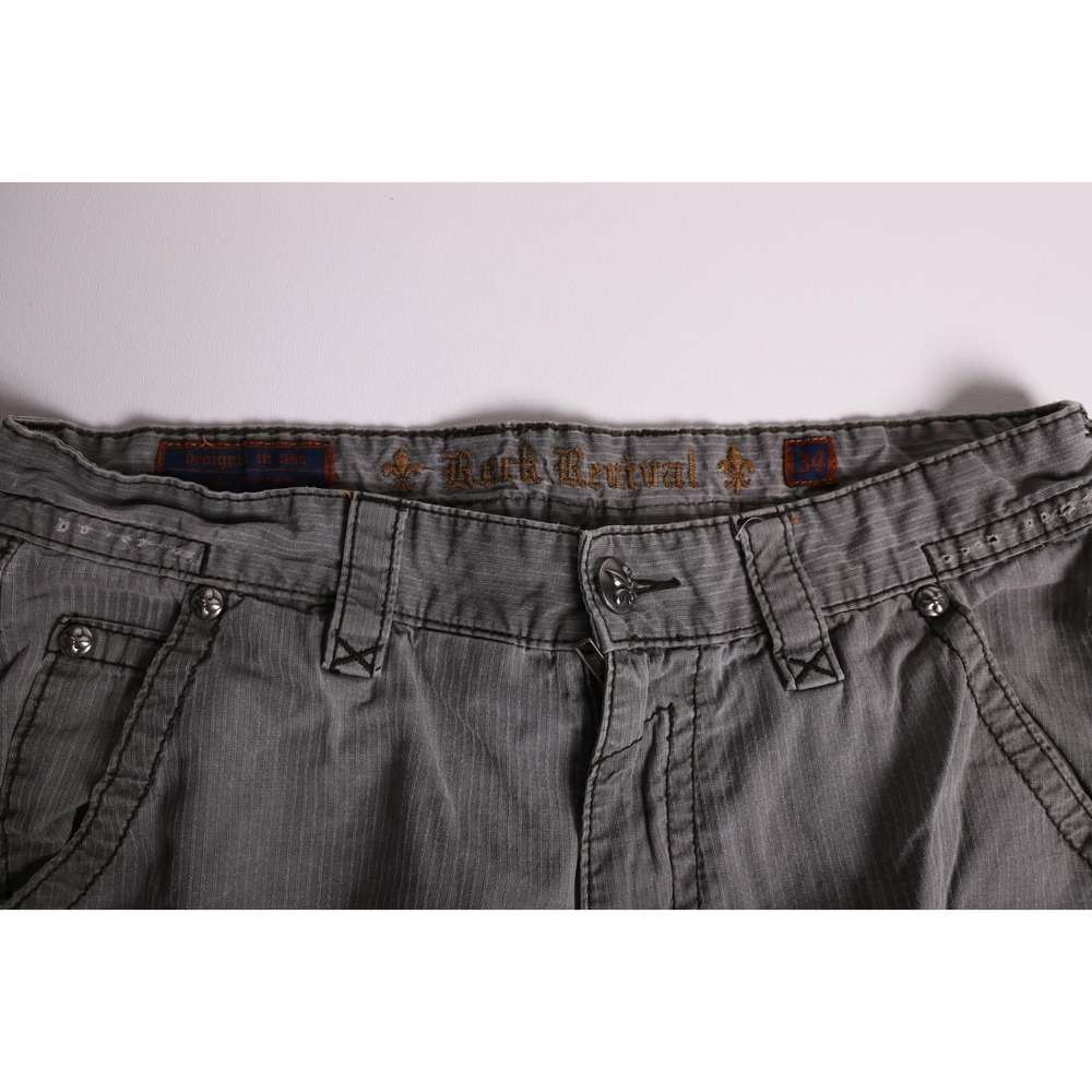 Rock Revival Mens Grey Pinstripe Cargo Shorts Size 34 Fleur De Lis Y2K Utility - Picture 2 of 8
